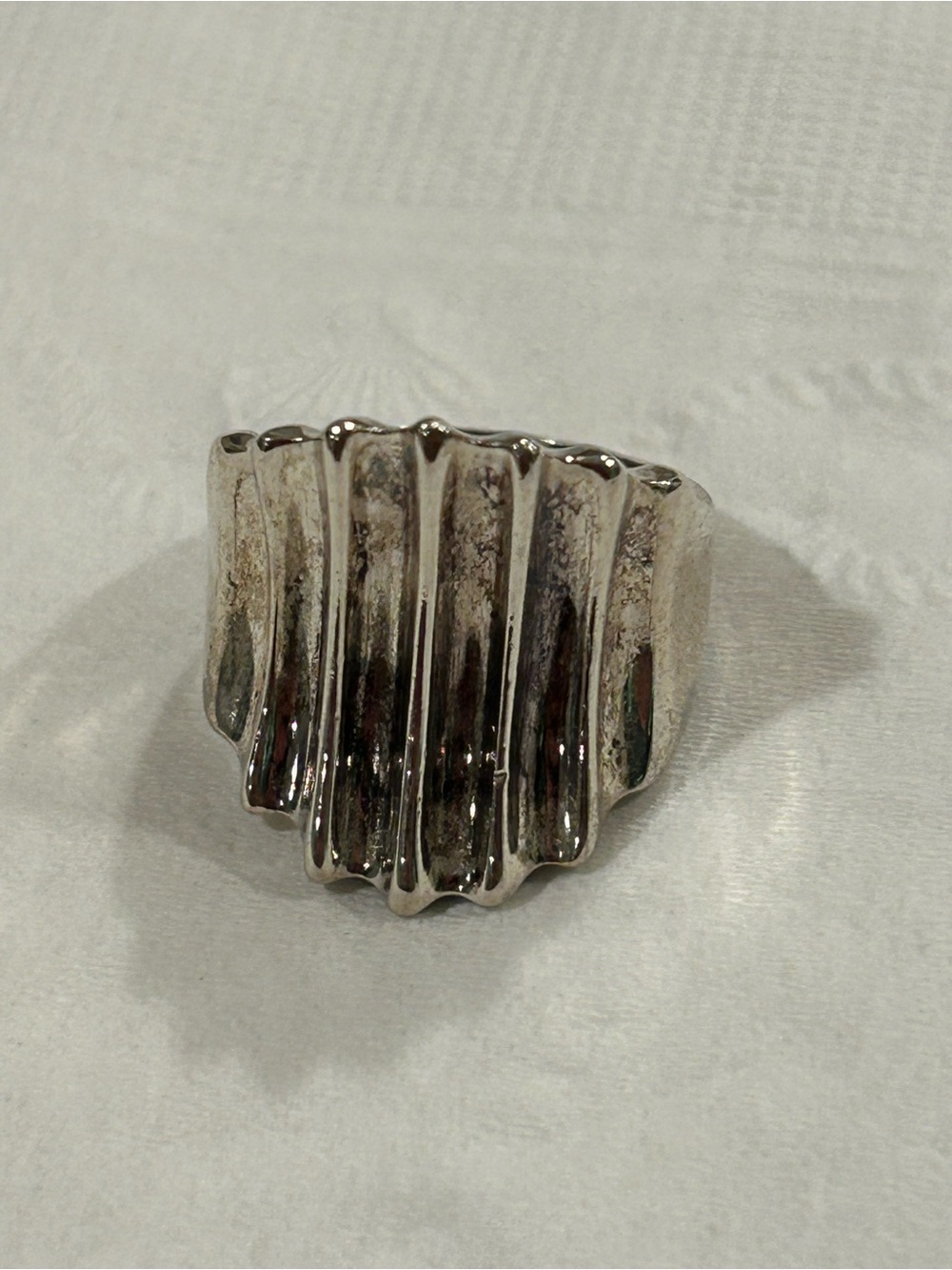 928 Silver Wave Ring - size 5